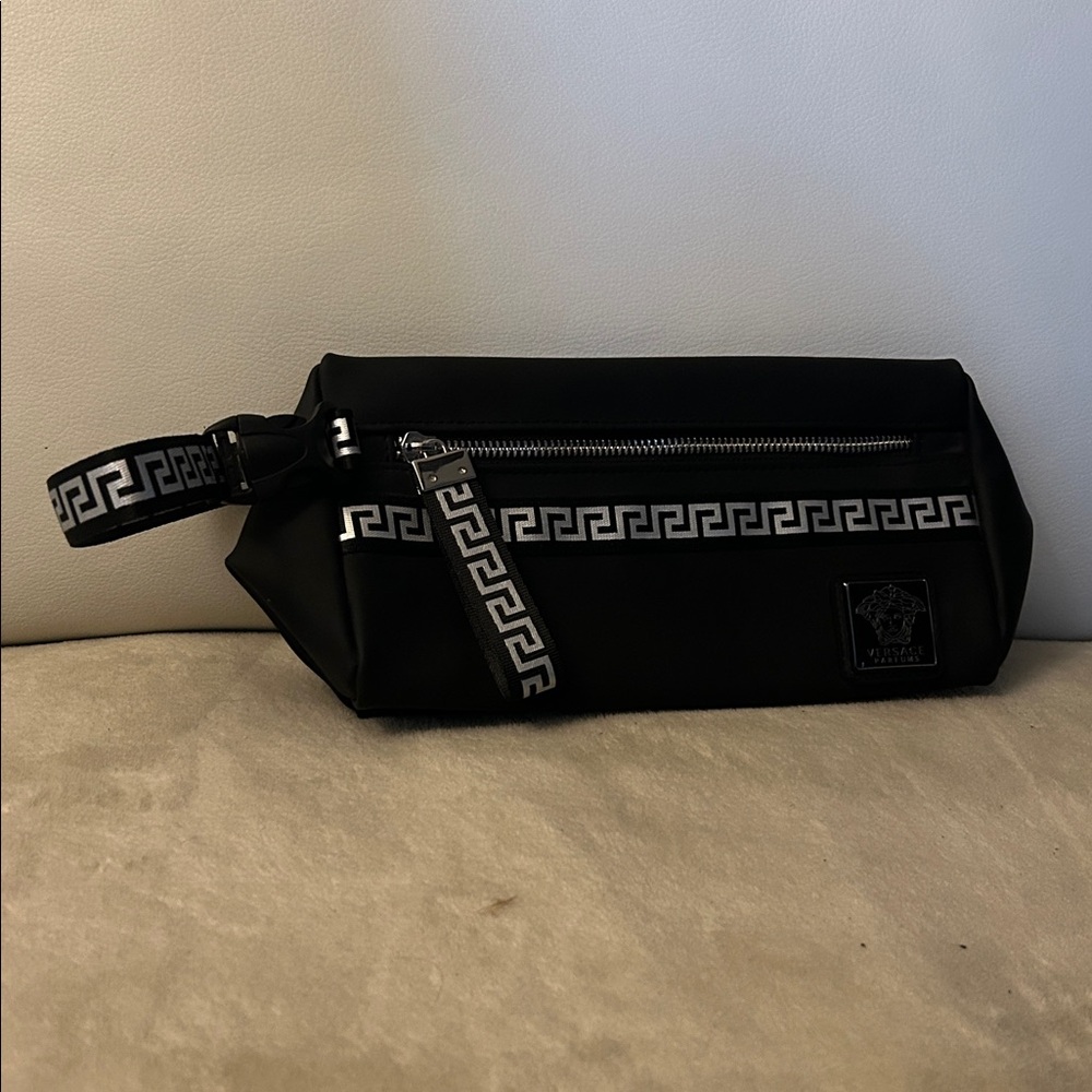 🖤 Versace Black and Silver Toiletry / Makeup Bag